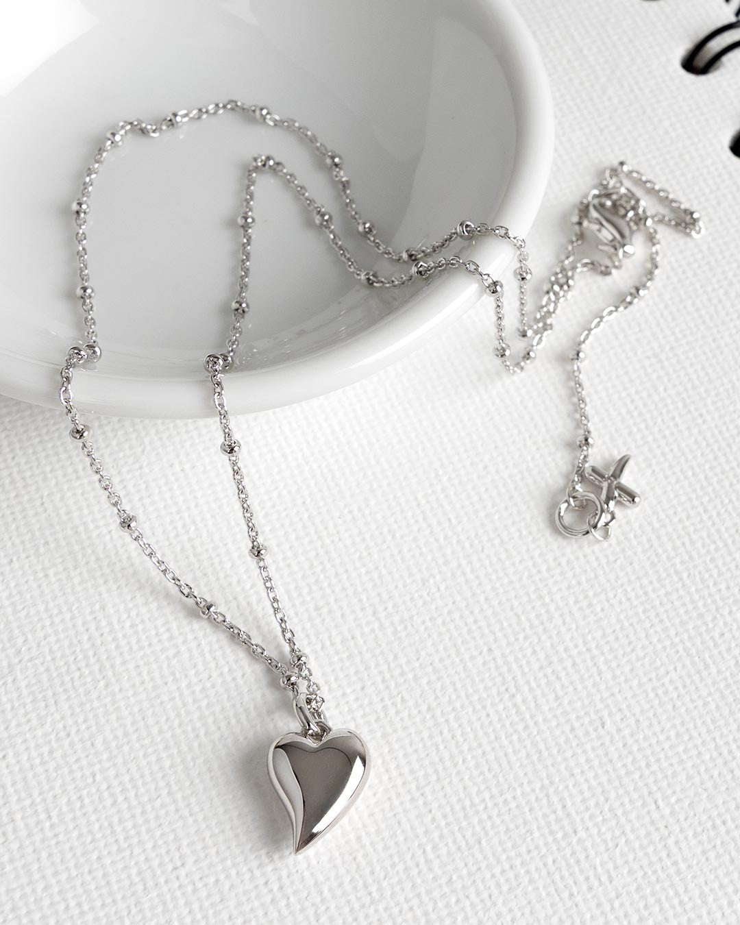Kit Heath Desire Kiss Midi Heart Ball Chain Necklace