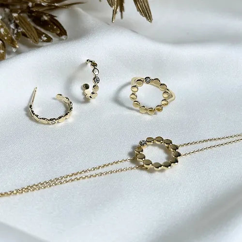 Lustre & Love Circles Hoop Earrings in Gold Vermeil