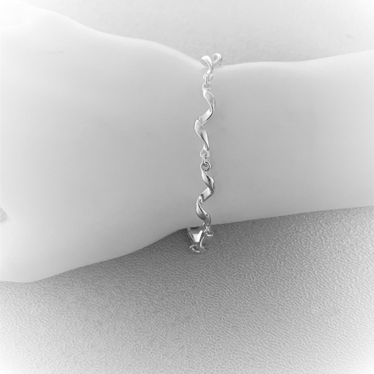 Silver Ribbon Bracelet