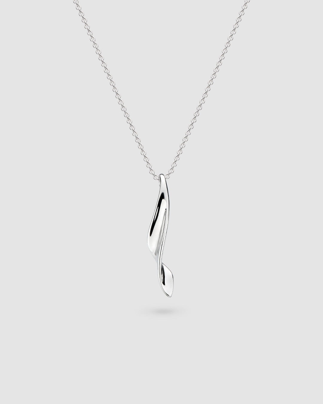 Kit Heath Serenity Curve Small Necklace