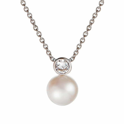 Chic Freshwater Pearl Pendant