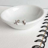 Desire Kiss Heart Kiss Mismatch Stud Earrings