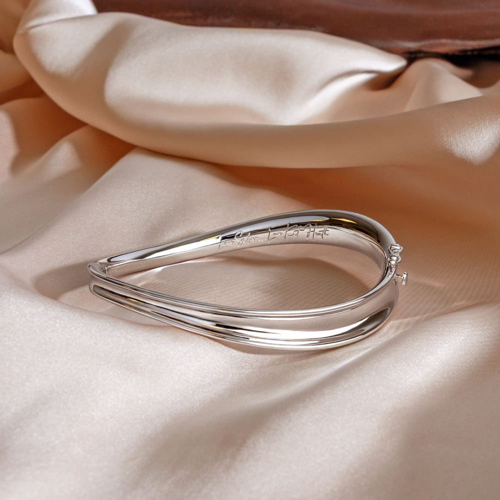 Kit Heath Serenity Hinged Bangle
