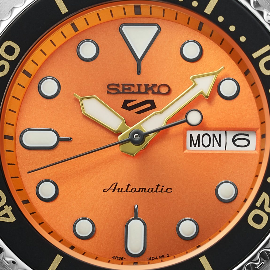 Seiko 5 Sports SKX ‘Midi’ Orange
