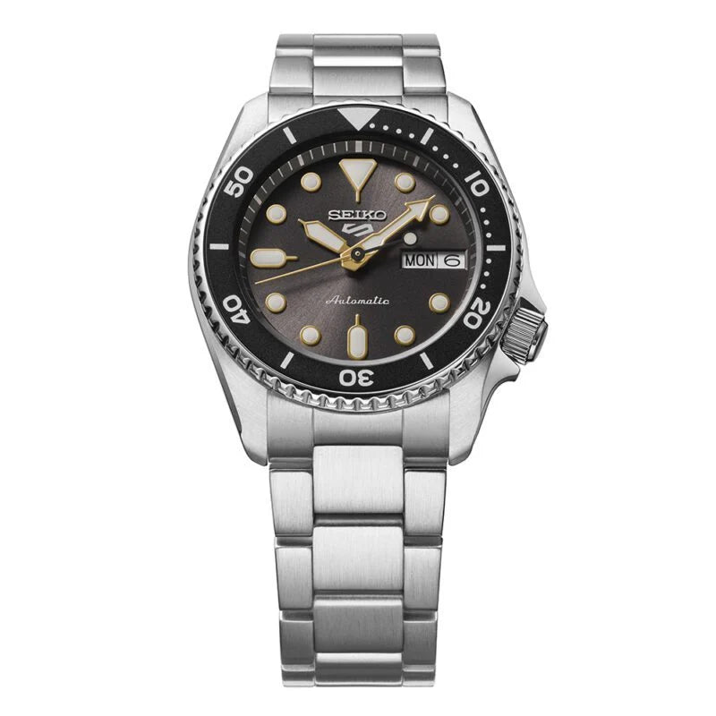 Seiko 5 ‘Street Stonewash’