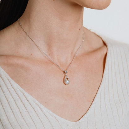 DF Teardrop Shape Pendant With Shell Pearl And Diamonfire Zirconia
