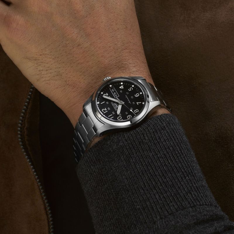 Seiko 5 ‘In the Metal’ Midfield Sports Style